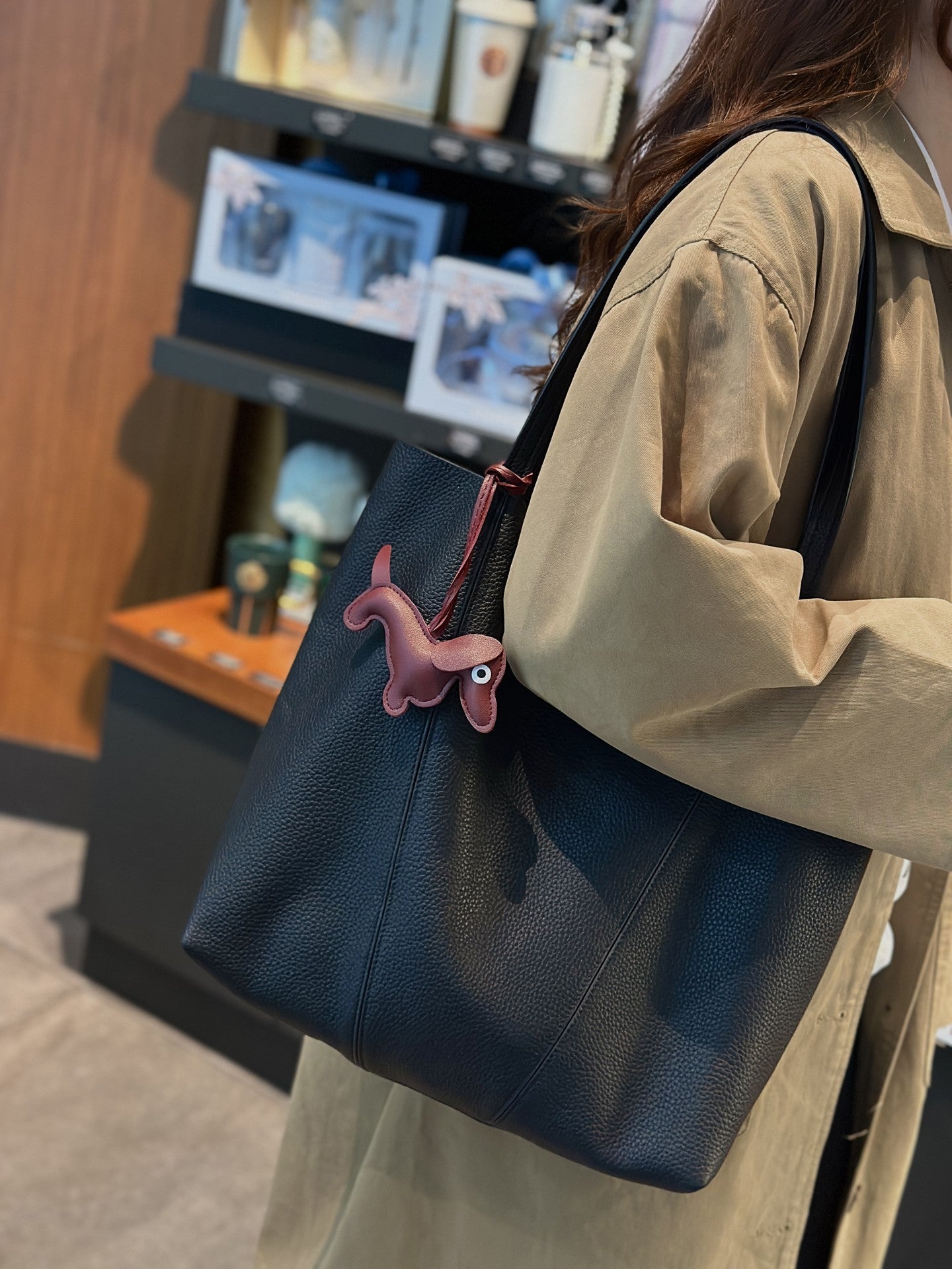 Daphne Tote Bag
